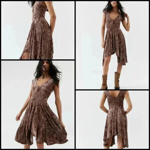 Silence + Noise Corina Velvet Brown Asymmetrical Short Sleeve Whimsygoth Dress S